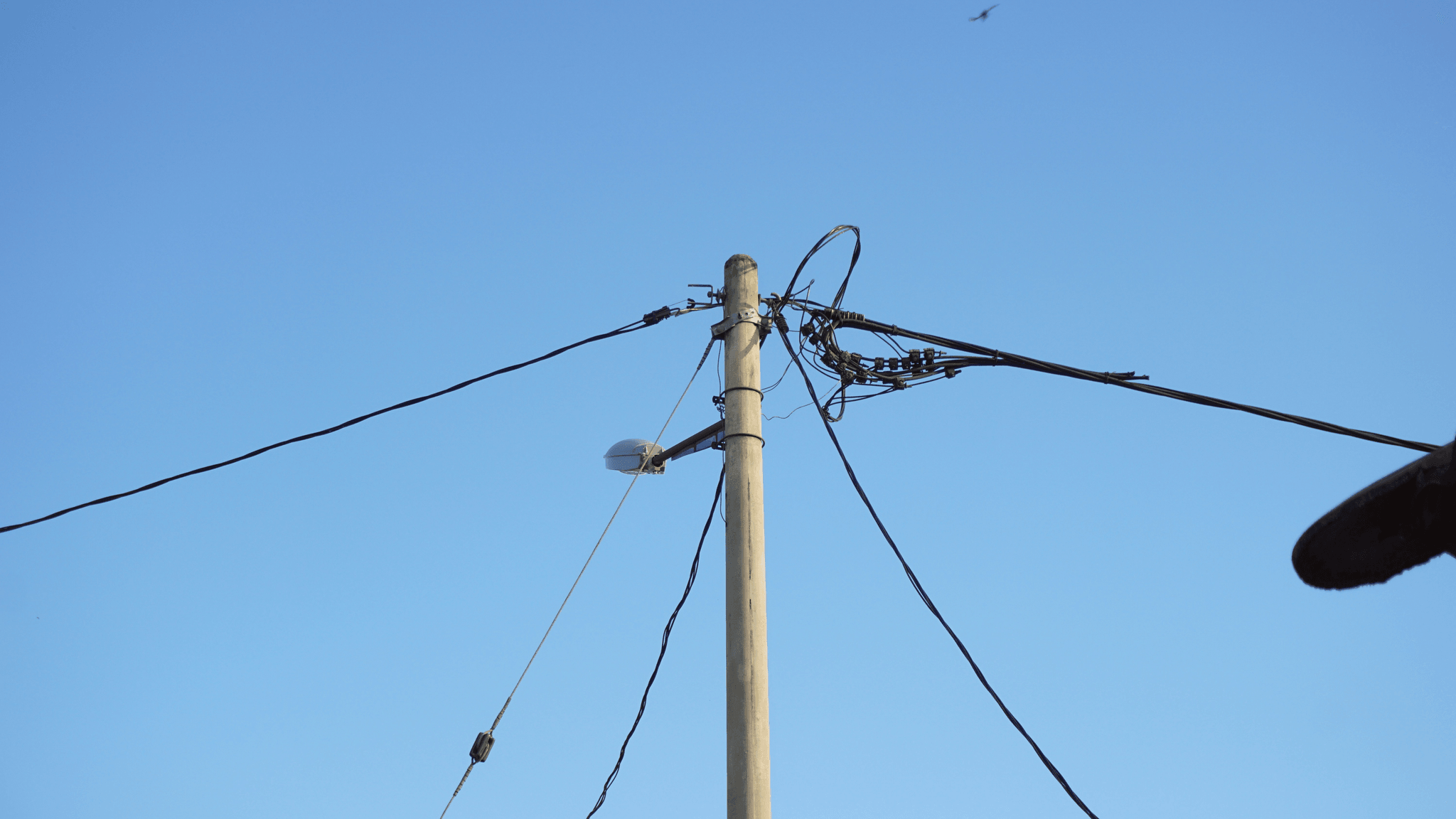 OPGW cable used in modern electrical transmission lines