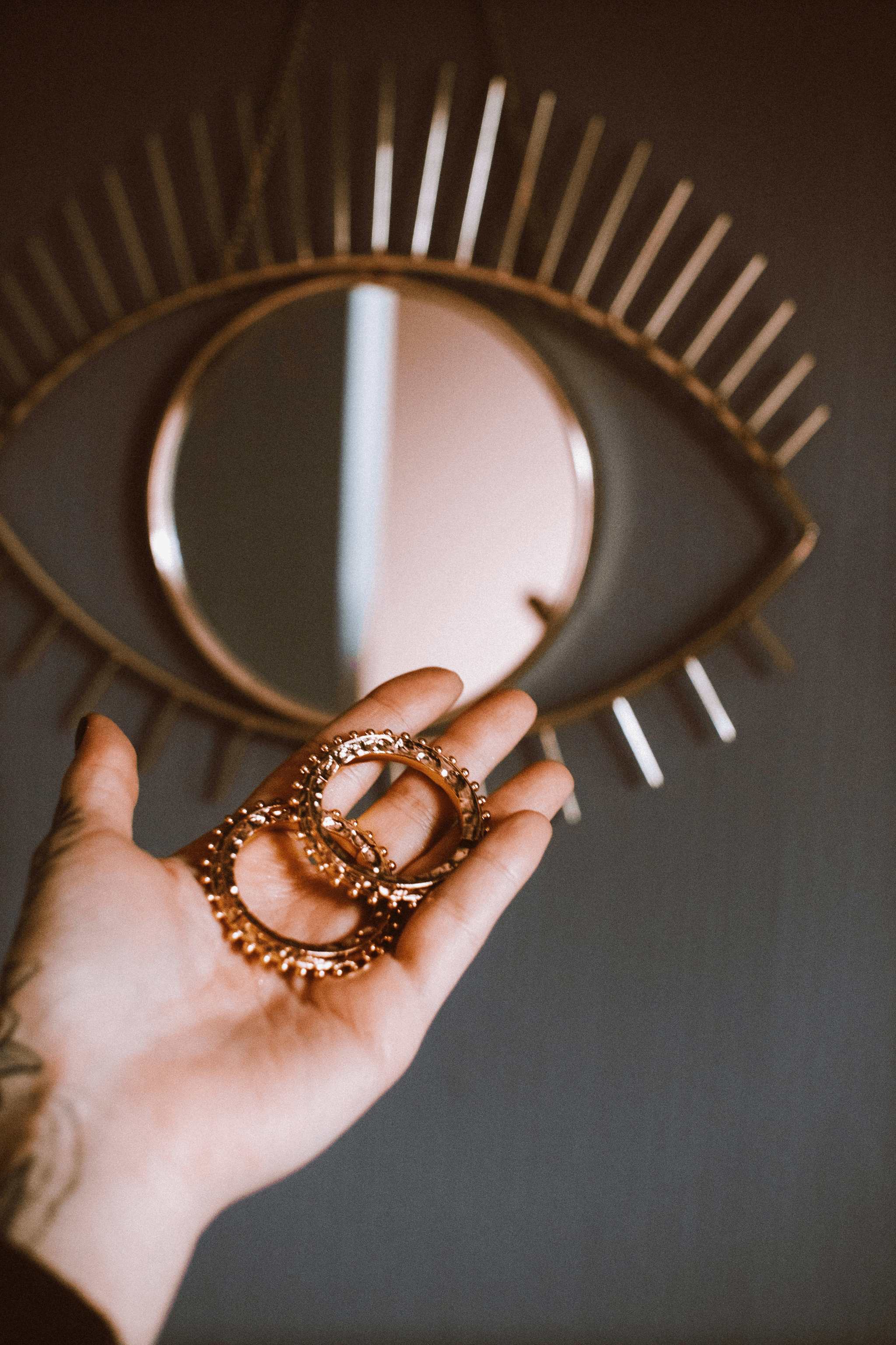 Women’s Jewelry Inspection: Close-up of craftsmanship assessment