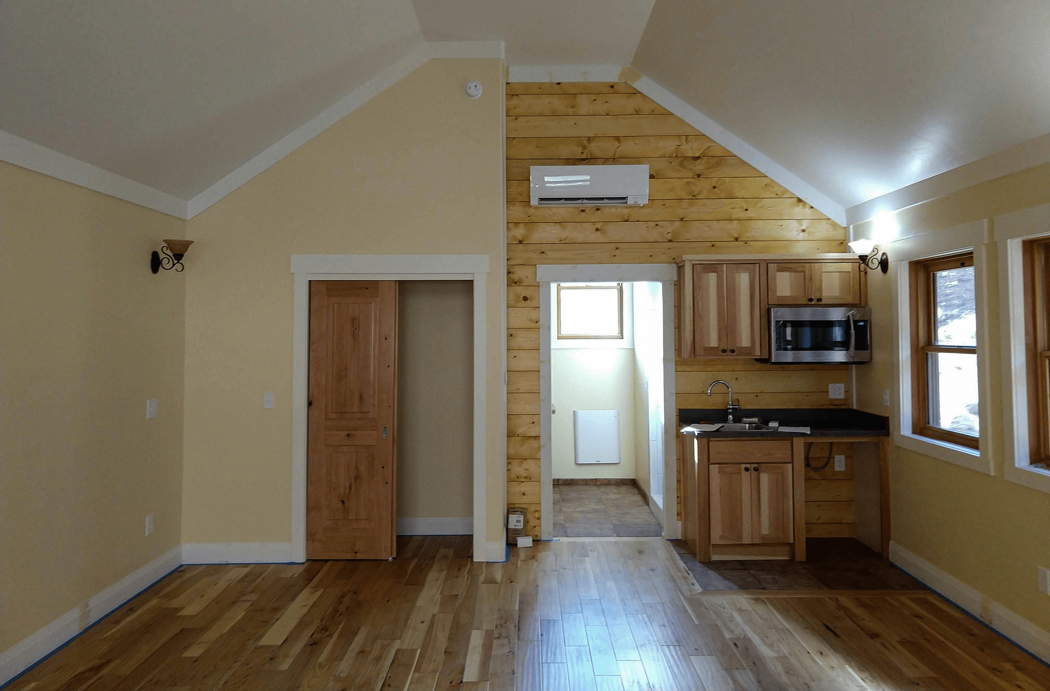 Customized interior design in prefabricated tiny home