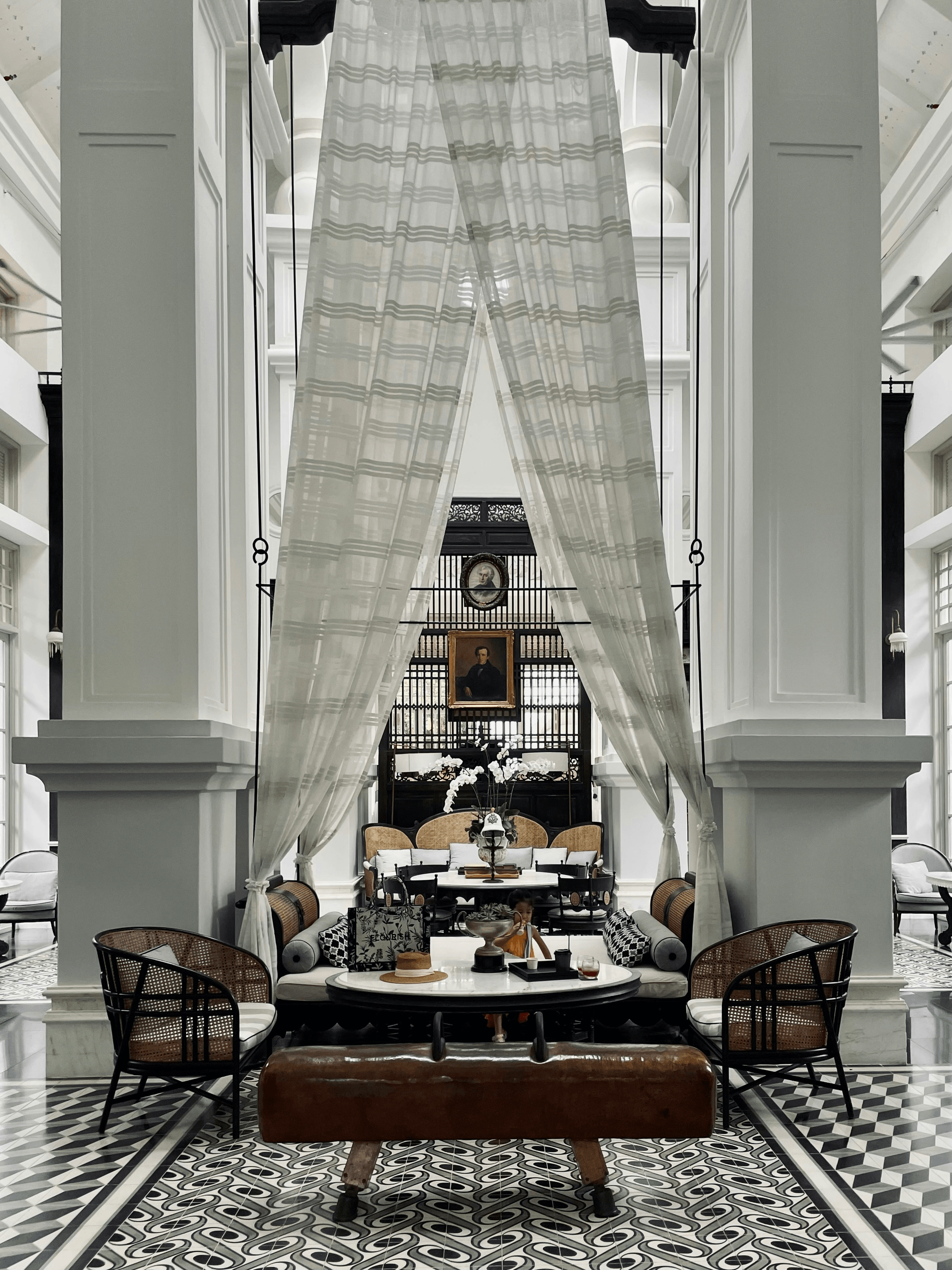 Hotel furniture manufacturers creating an elegant lobby