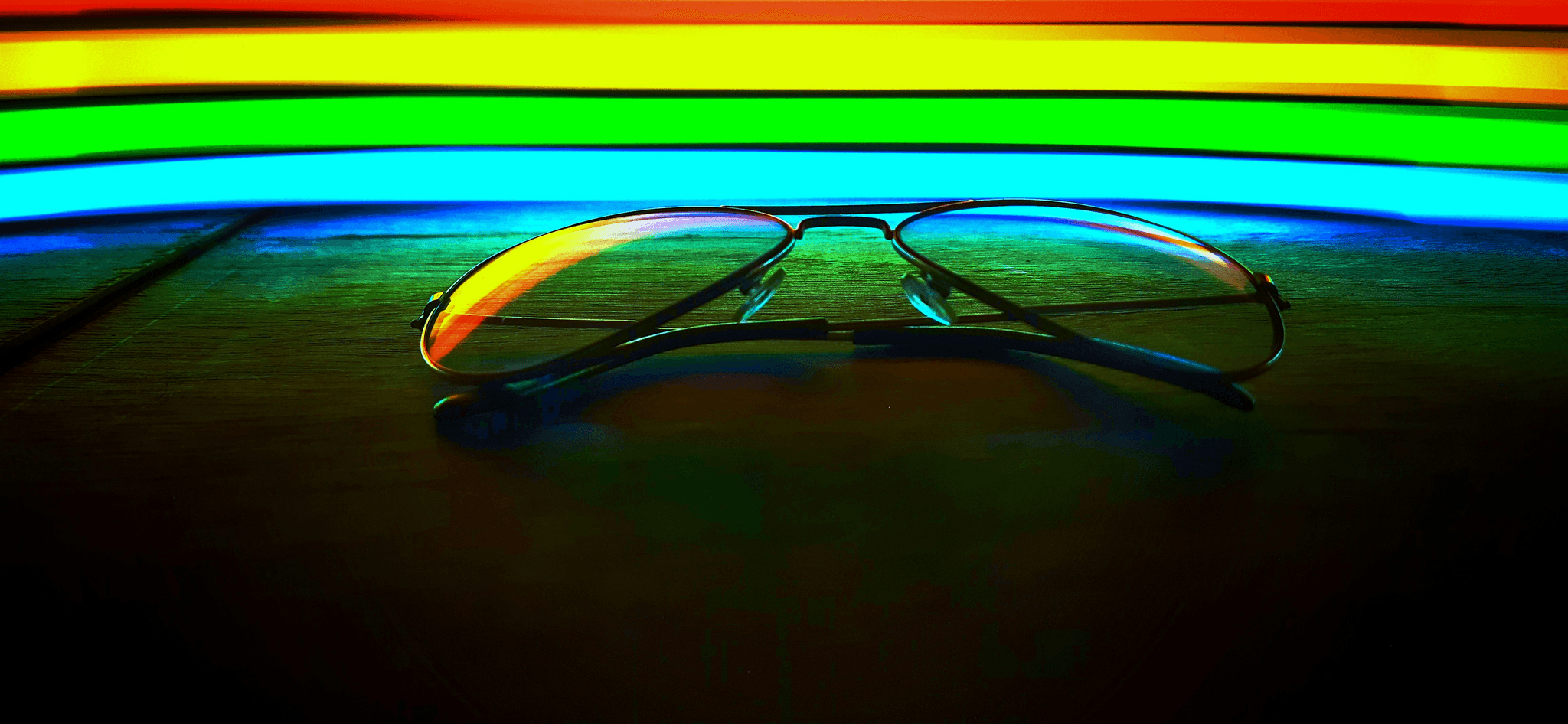Versatile photochromic lenses adjusting tint outdoors
