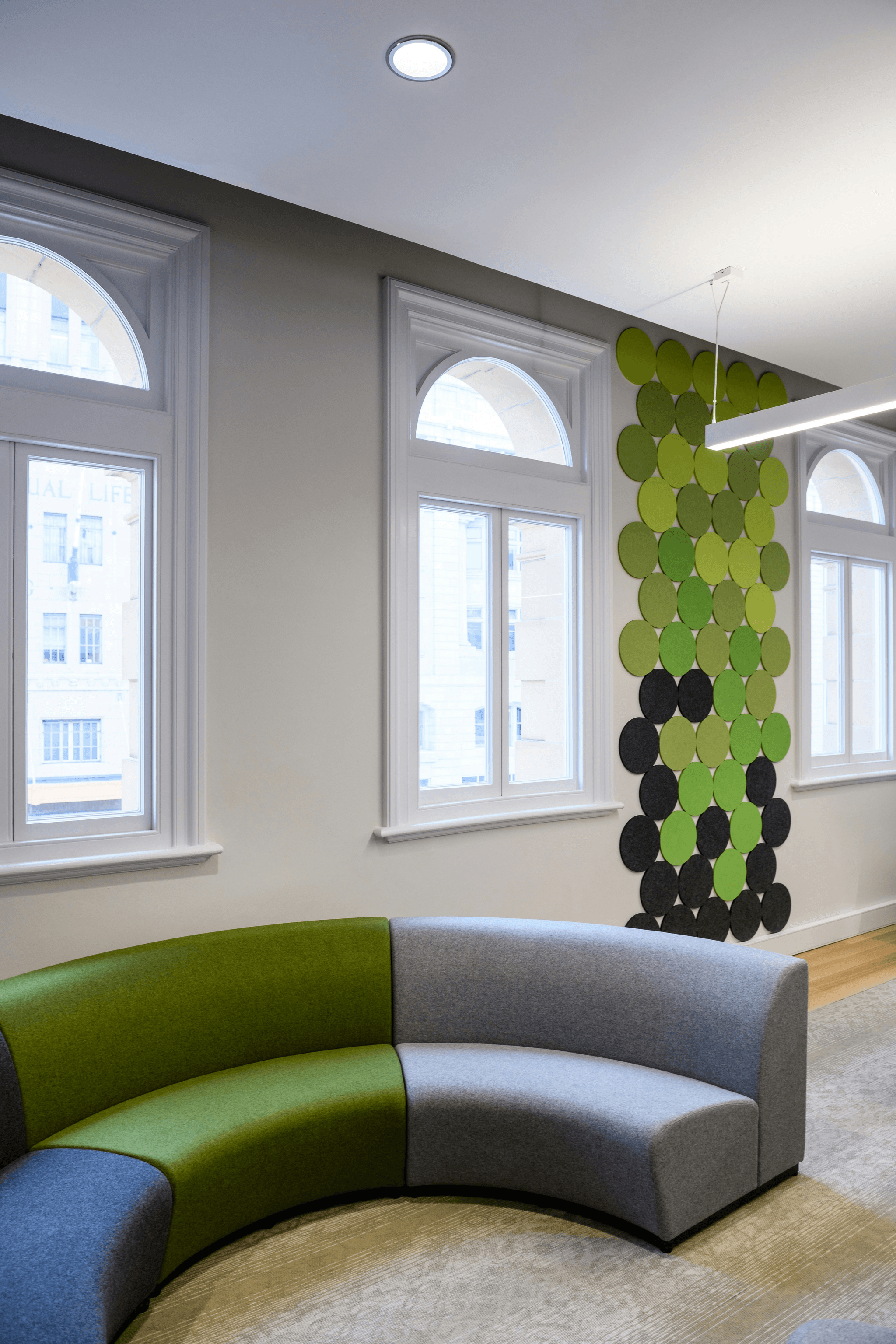 Flexible design in temporary classrooms enhances student engagement.