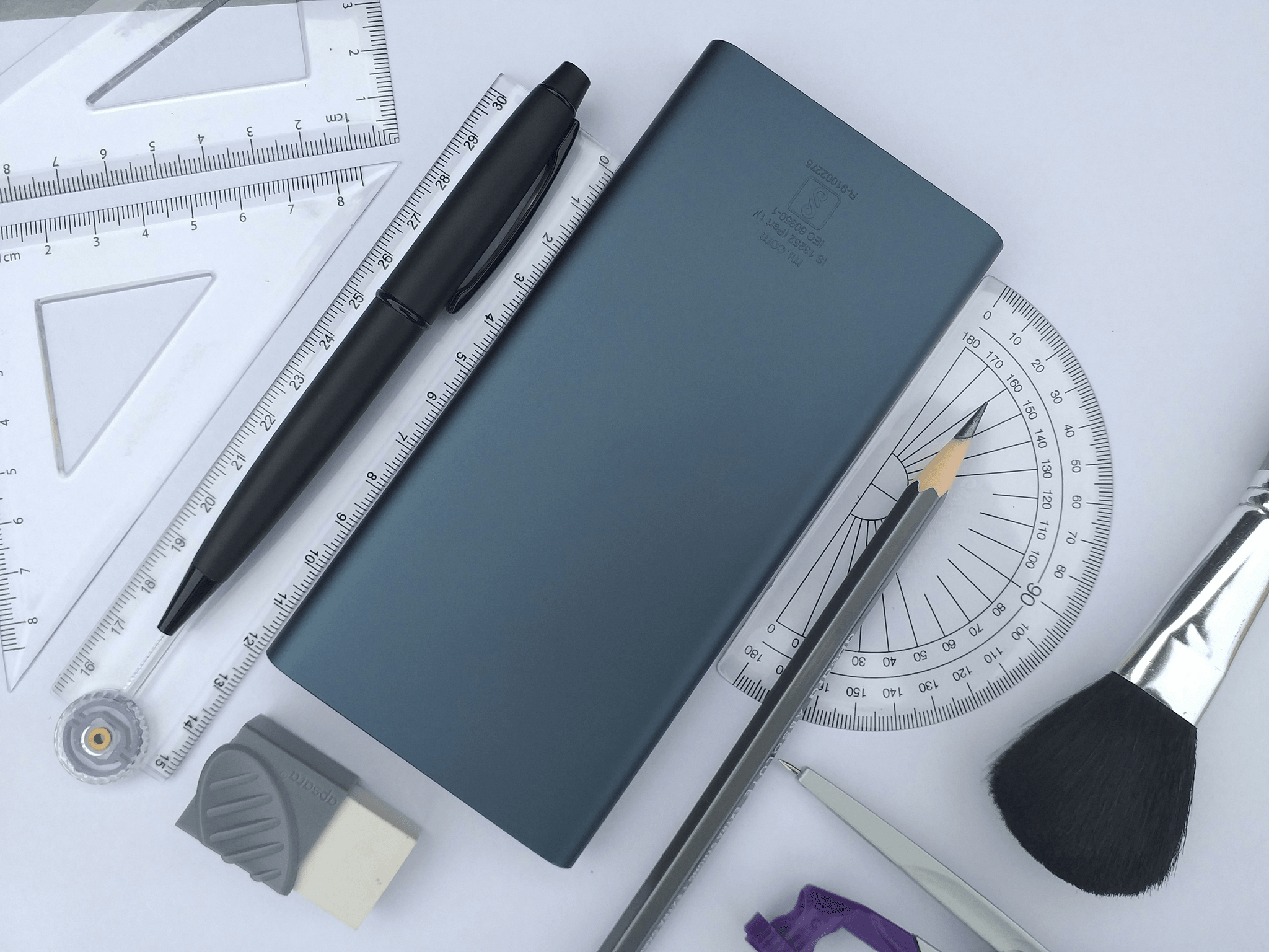 Inspection agency china evaluating stationery quality.