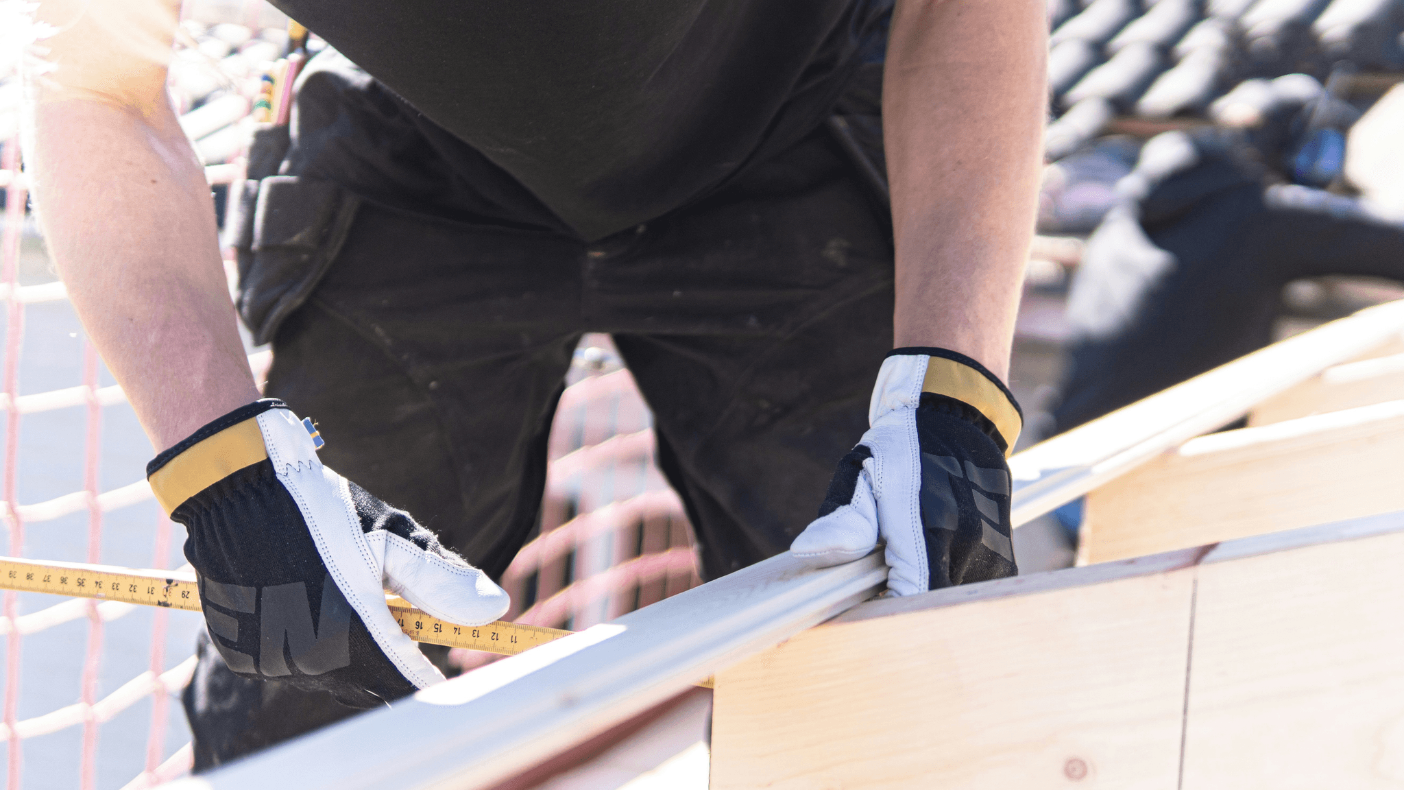 Inspection of Packing: verifying sheathing thickness and applying bottom cleats