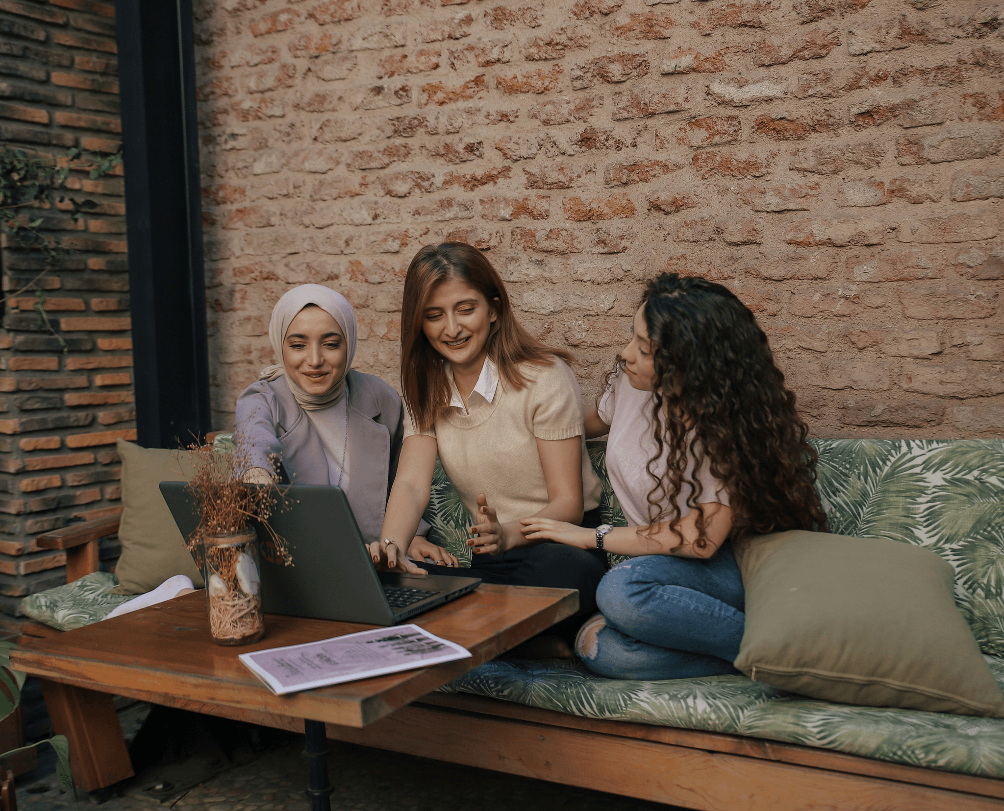 Positive reviews about kitchen manufacturers at SSOURCING INC.