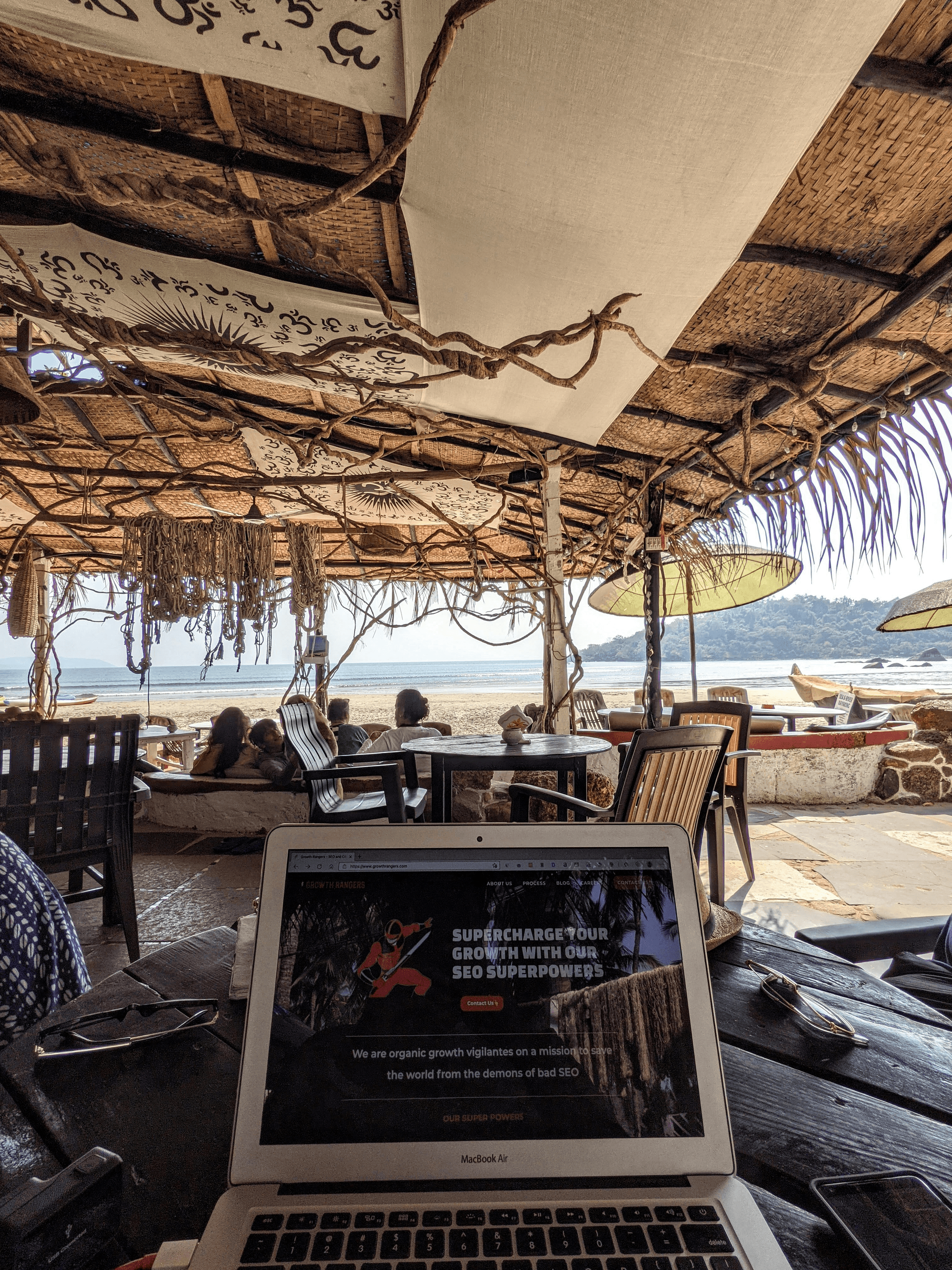 dropshipping bundles allow flexible business management anywhere