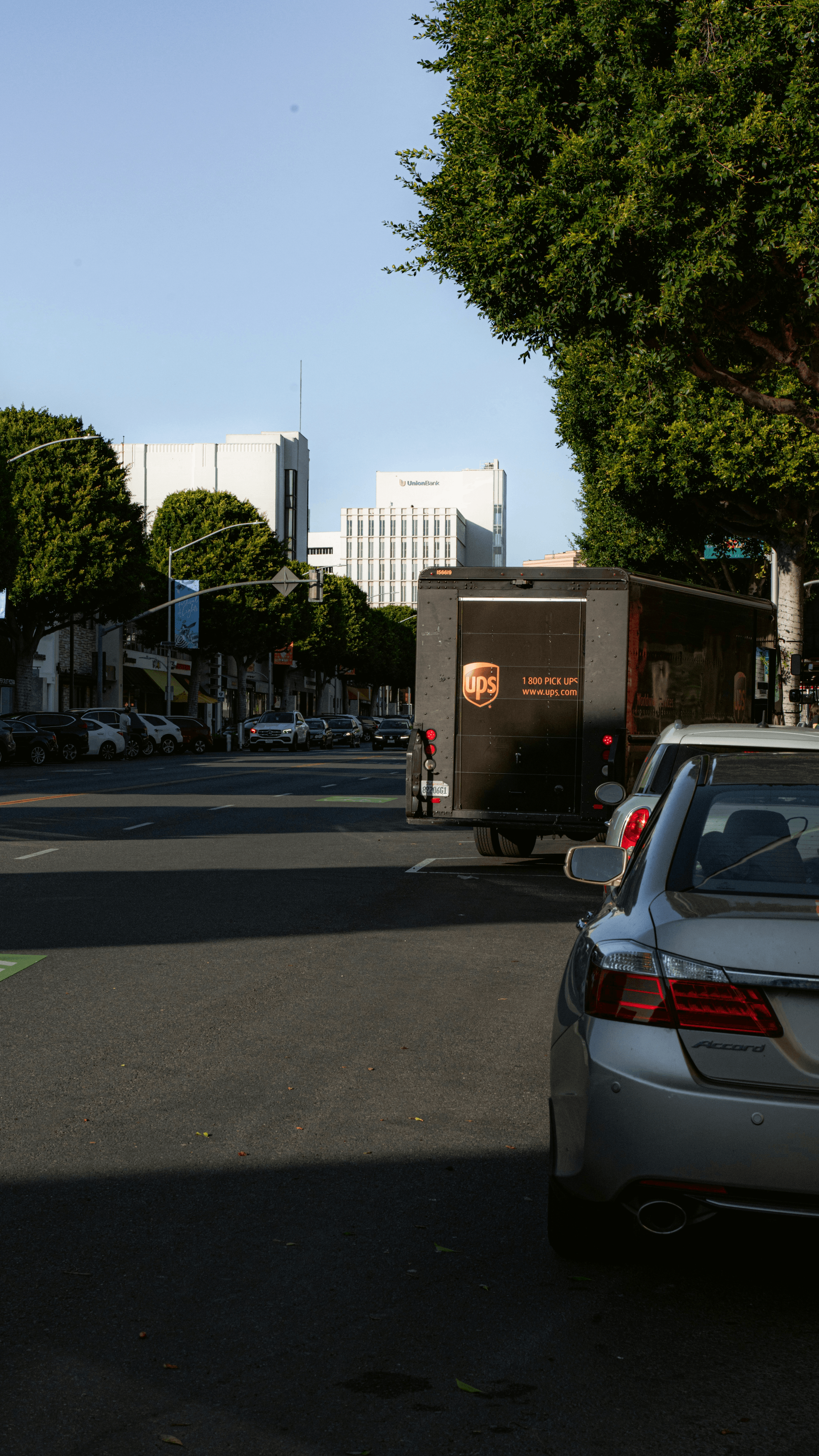 Efficient UPS delivery for sourcing from China