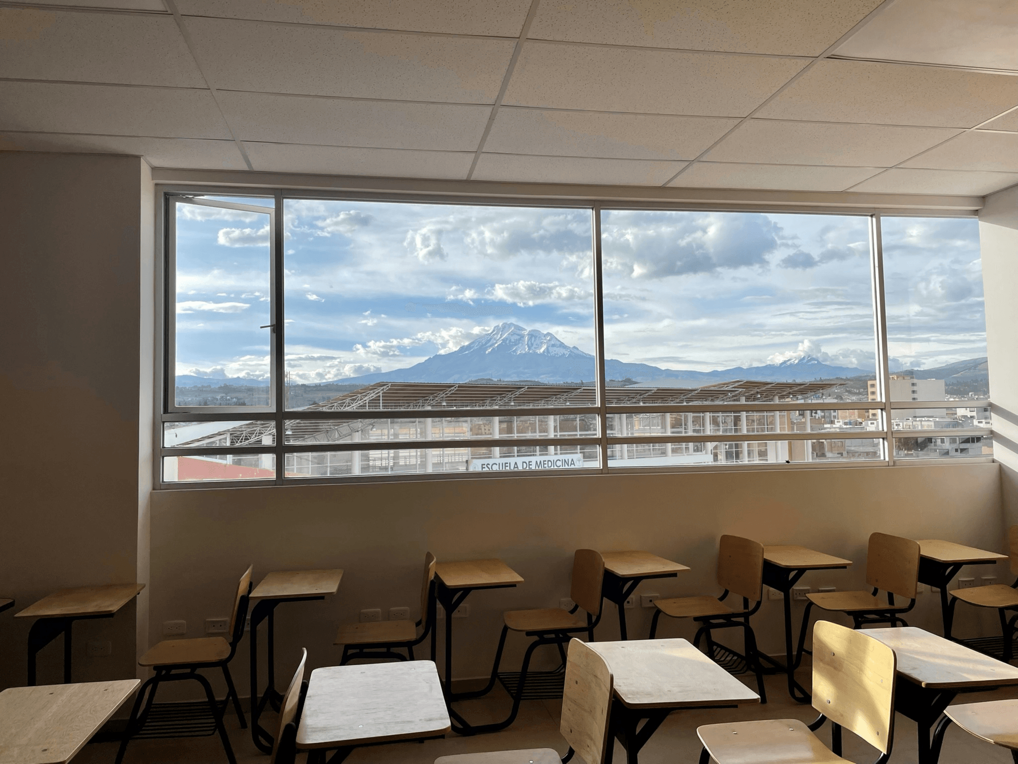 Portable classroom cost comparison showing customized vs standard features