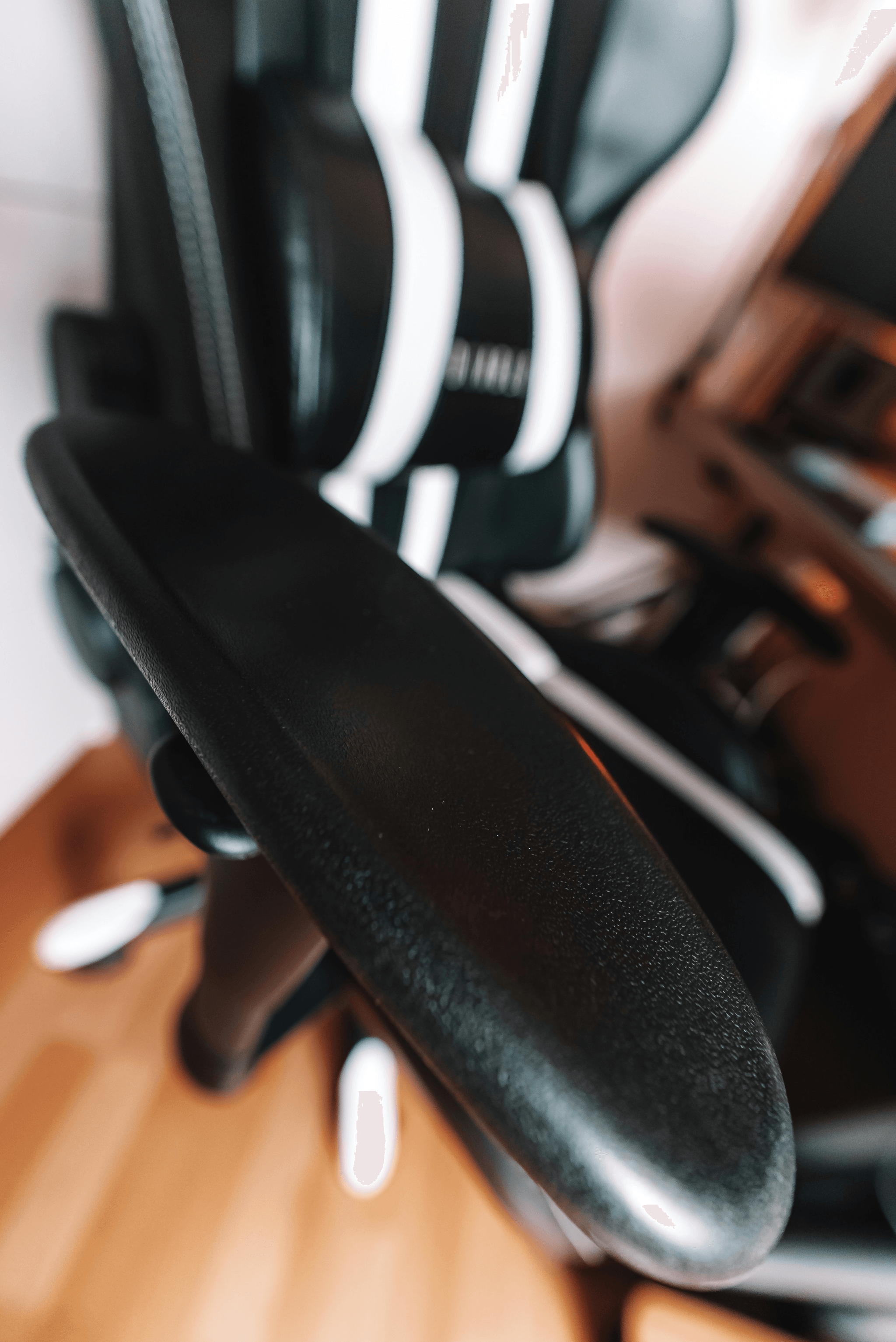 office furniture manufacturer - ergonomic chair for workplace comfort