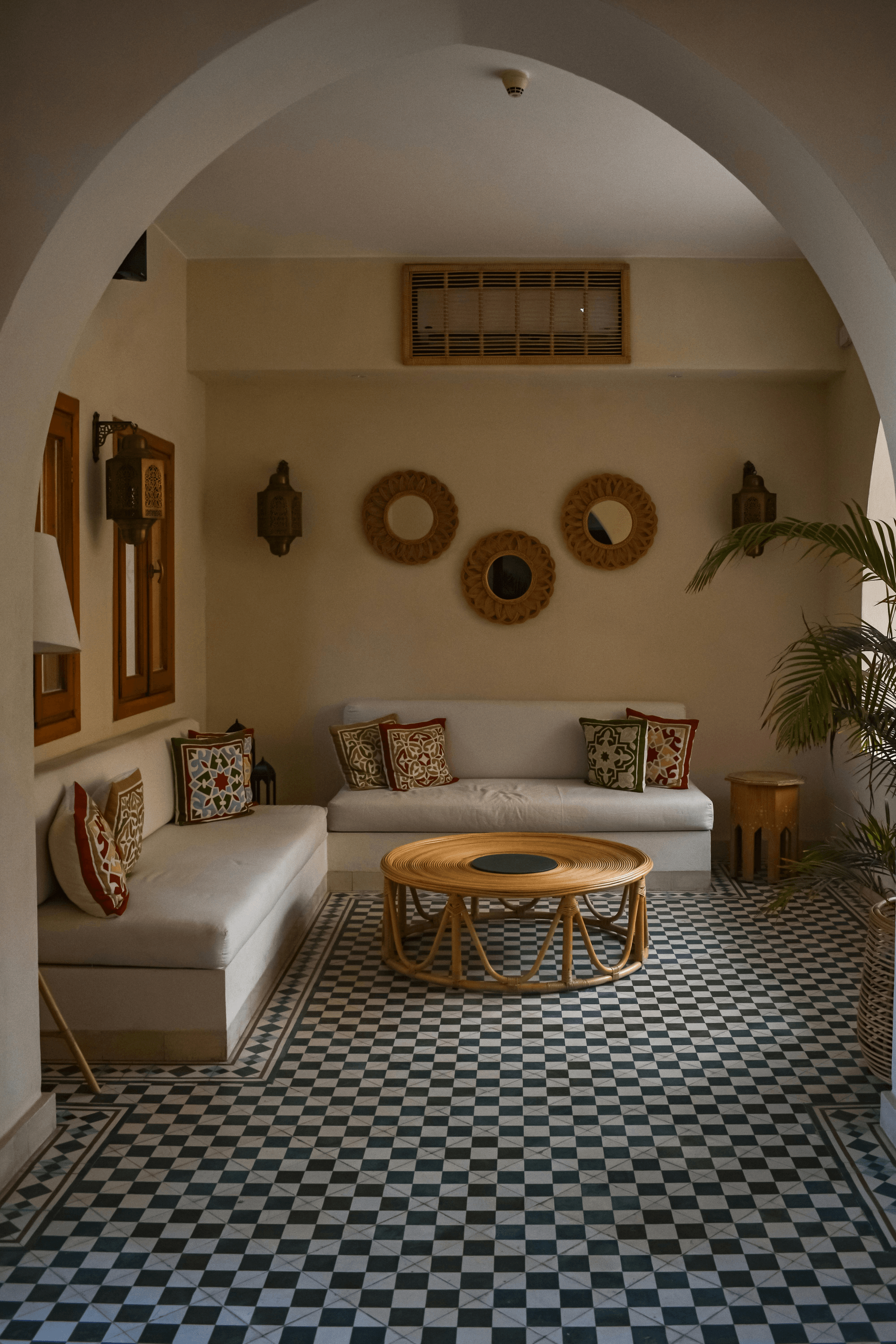 Different types of tile floors - Elegant living room with large format porcelain tiles
