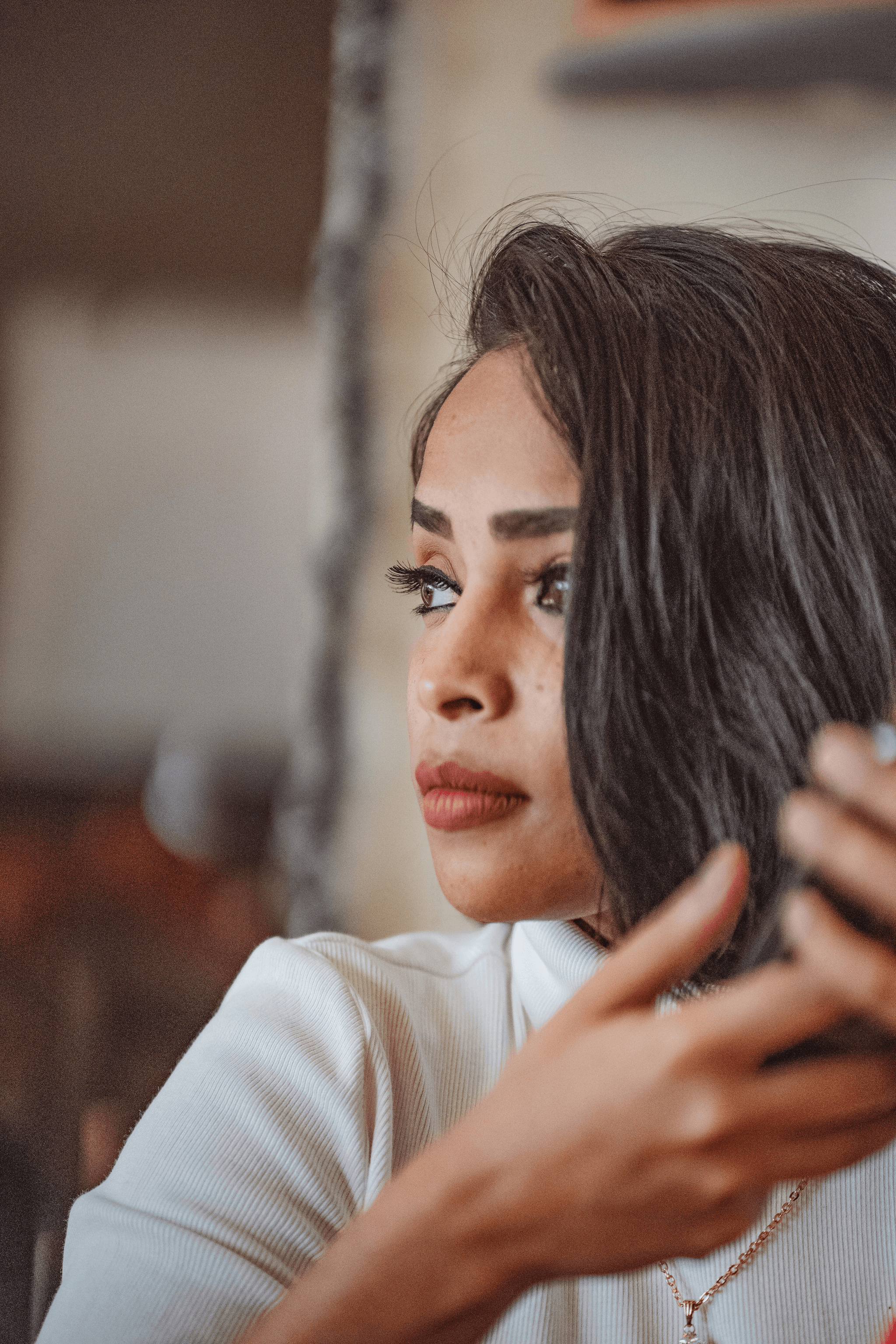 Proper care tips for lightweight summer wigs with wig hairs