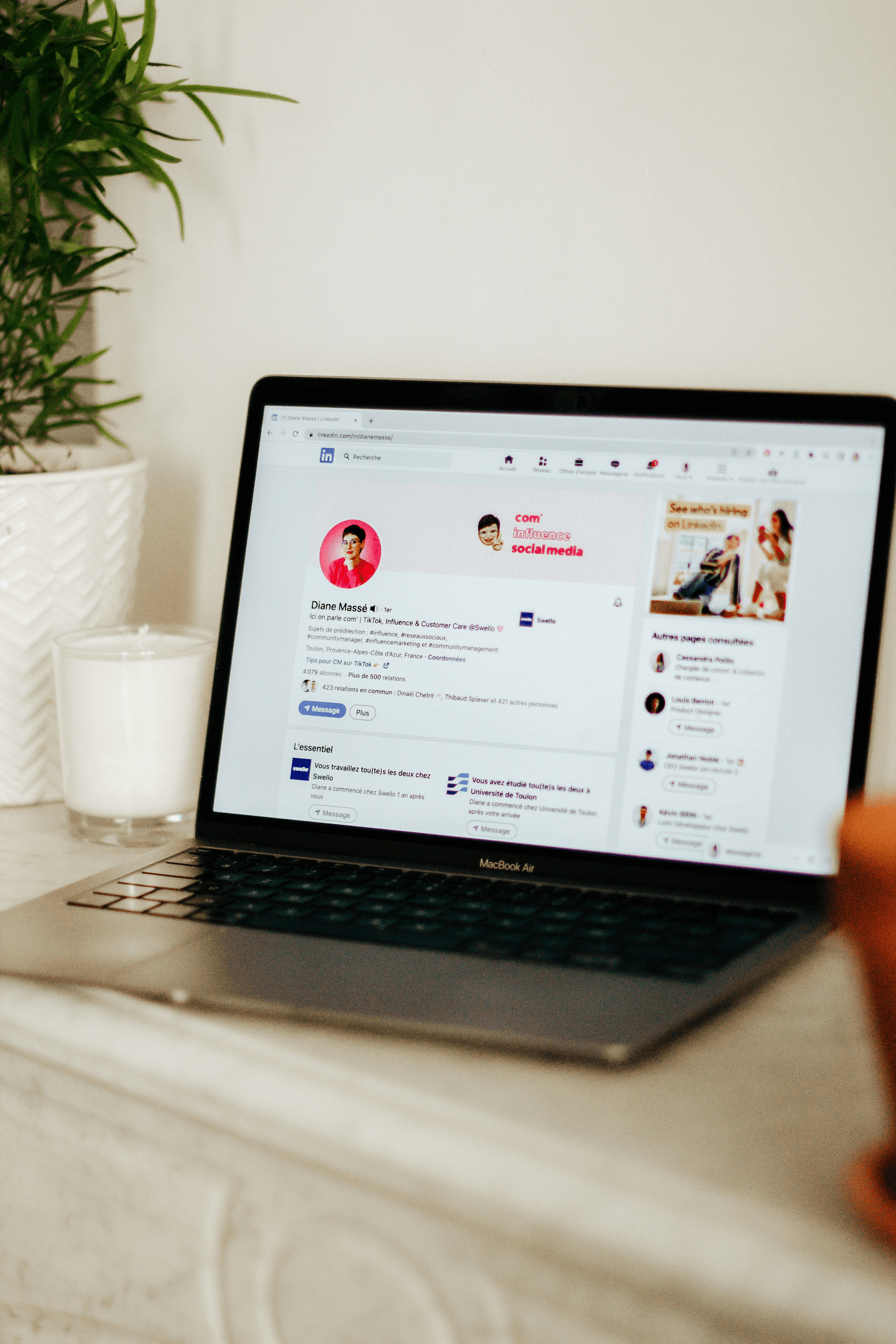 Leveraging social media for product sourcing