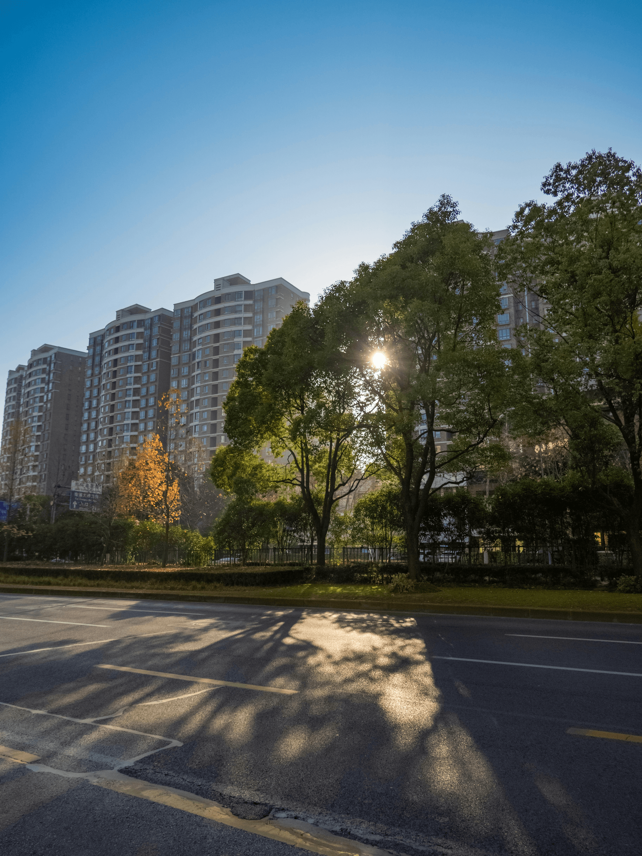 Choosing between urban vs suburban settings for prefabricated duplexes