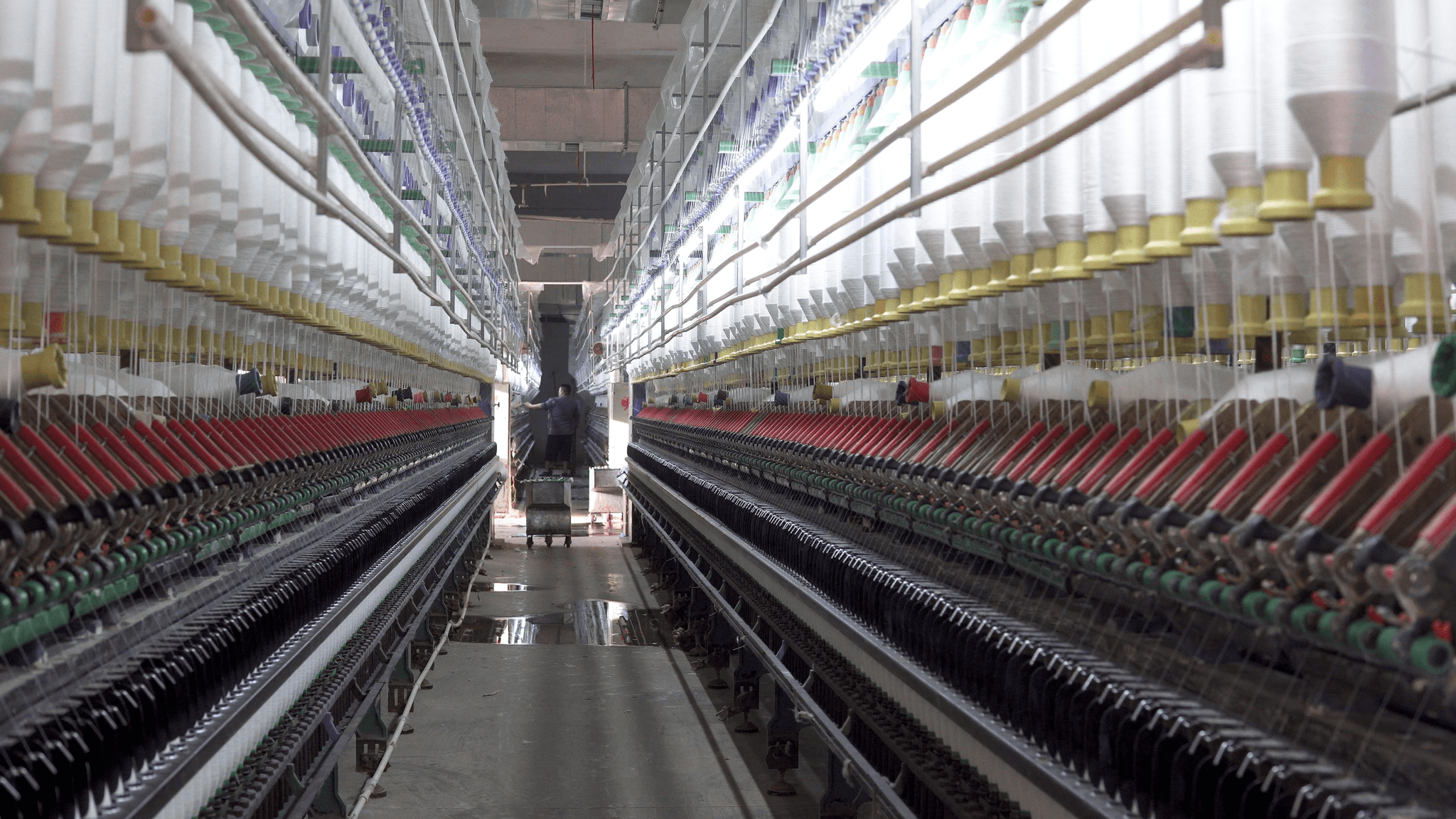 Innovative china clothing manufacturers enhancing garment production efficiency