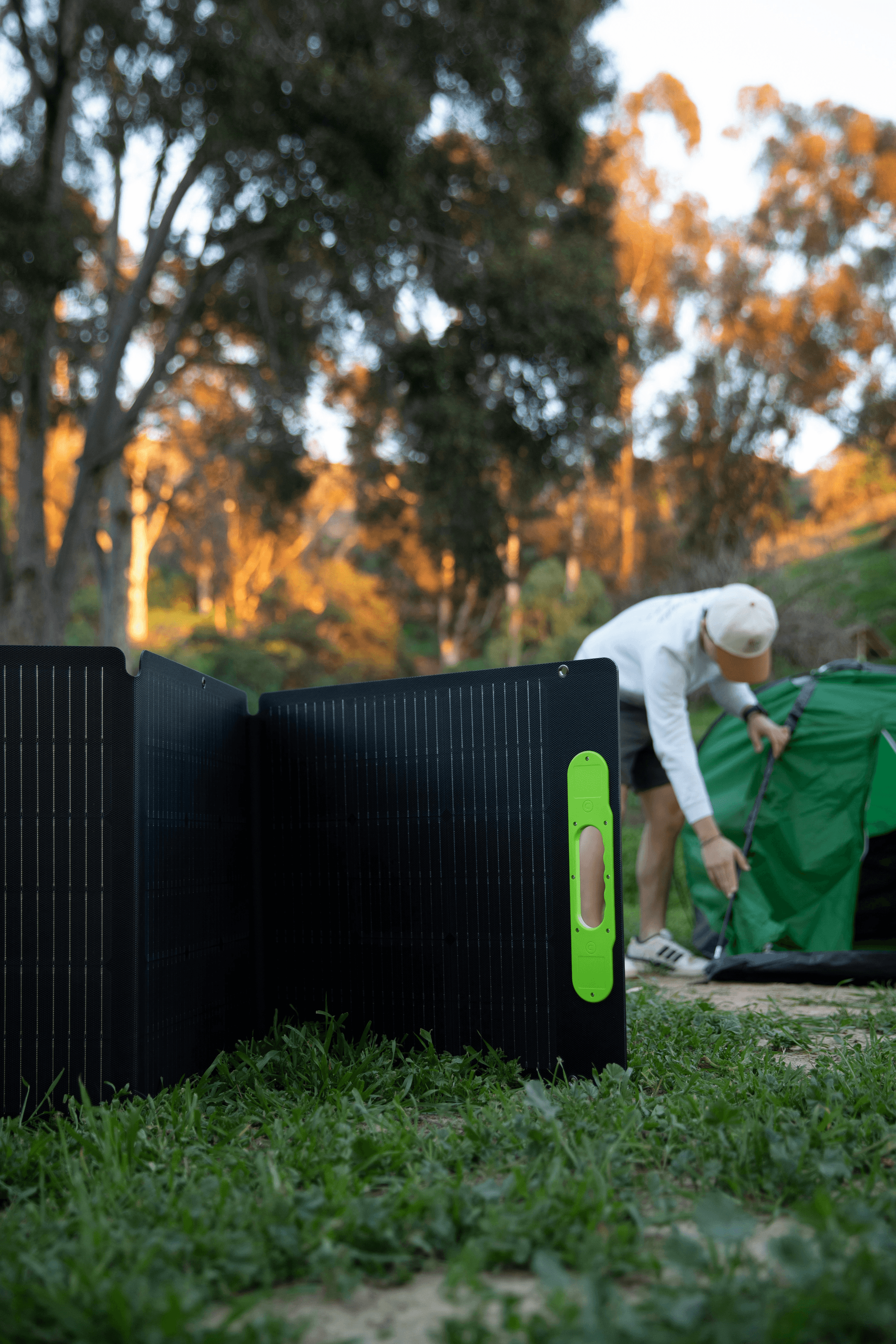 Effortless assembly of a modular camp system under blue skies