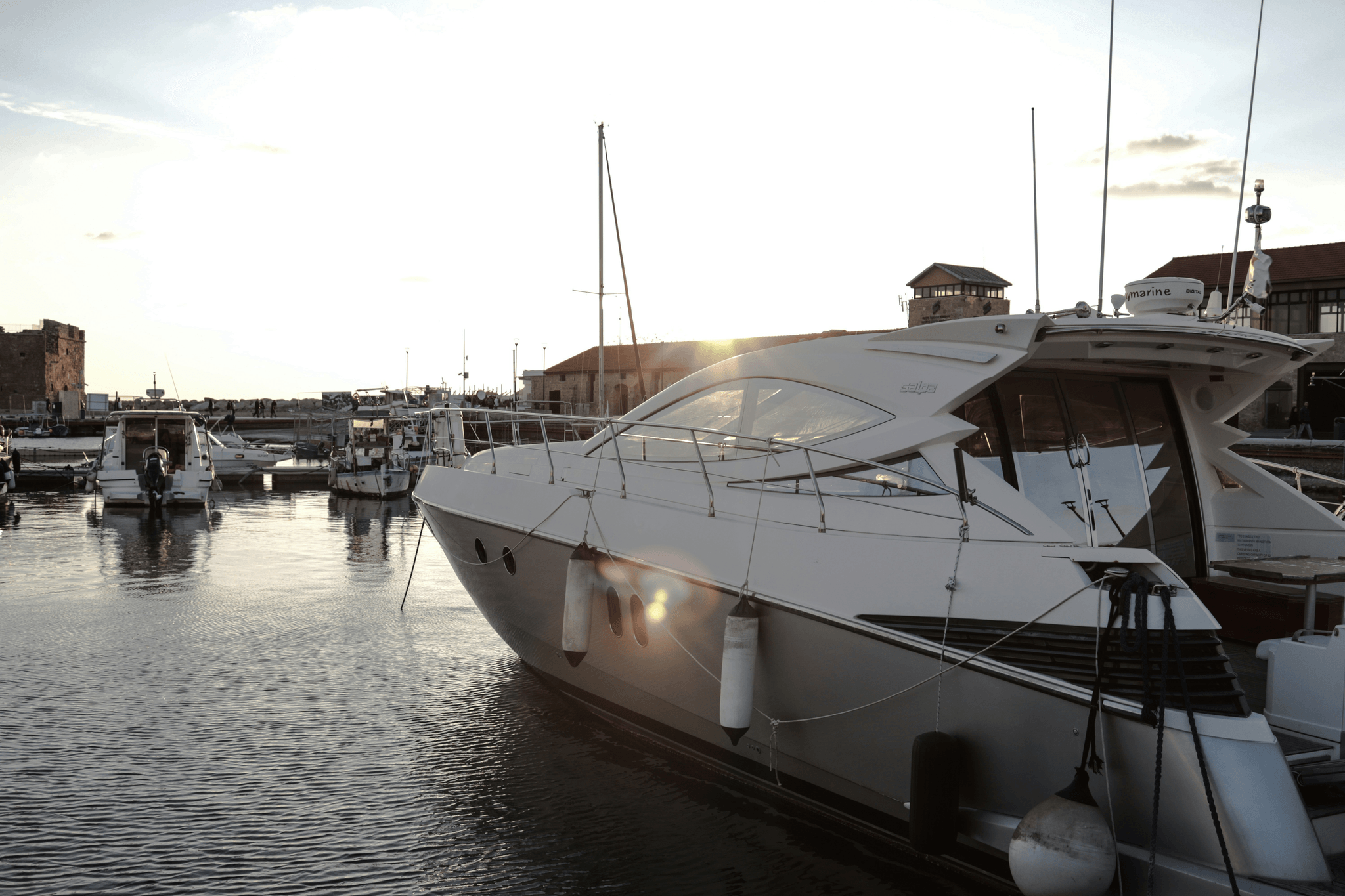 Showcasing innovative features of modern aluminum chambered boats