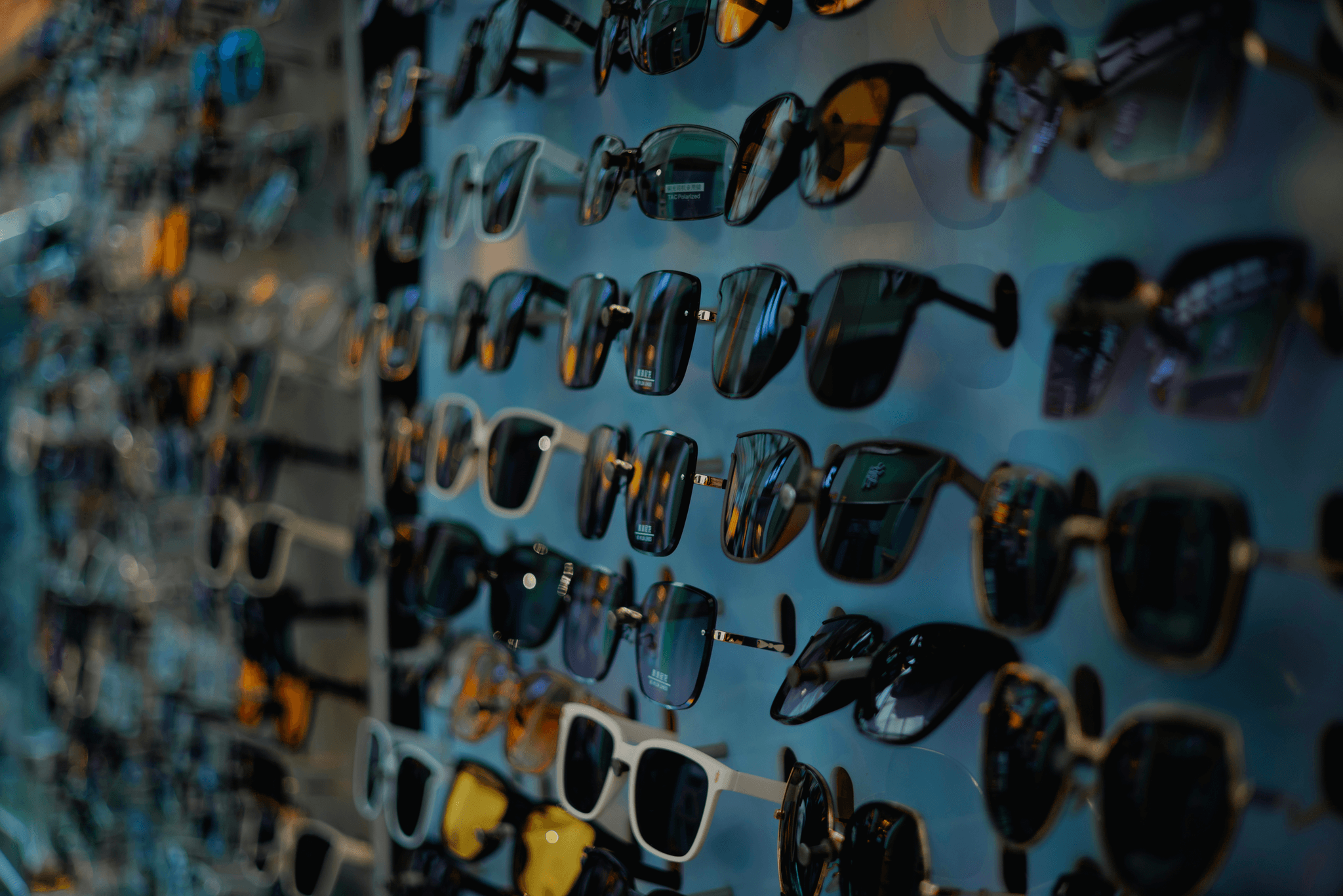 nose bridge vs no nose bridge eyewear