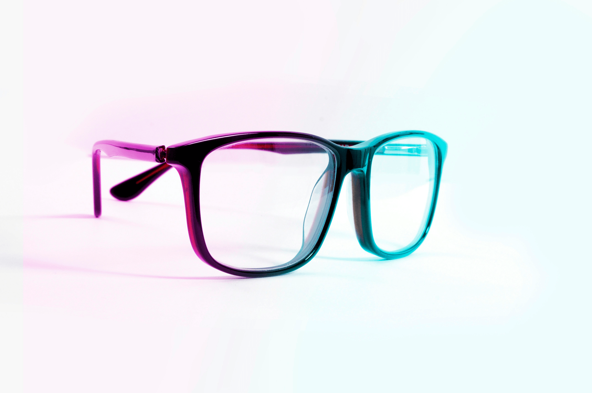 Comparison of tr90 frames and acetate eyeglasses.