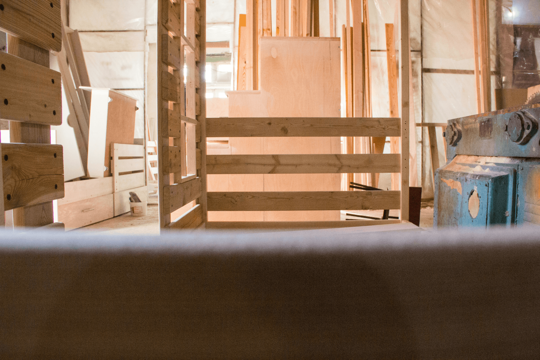 High-quality wood materials for eco-friendly cabin home construction