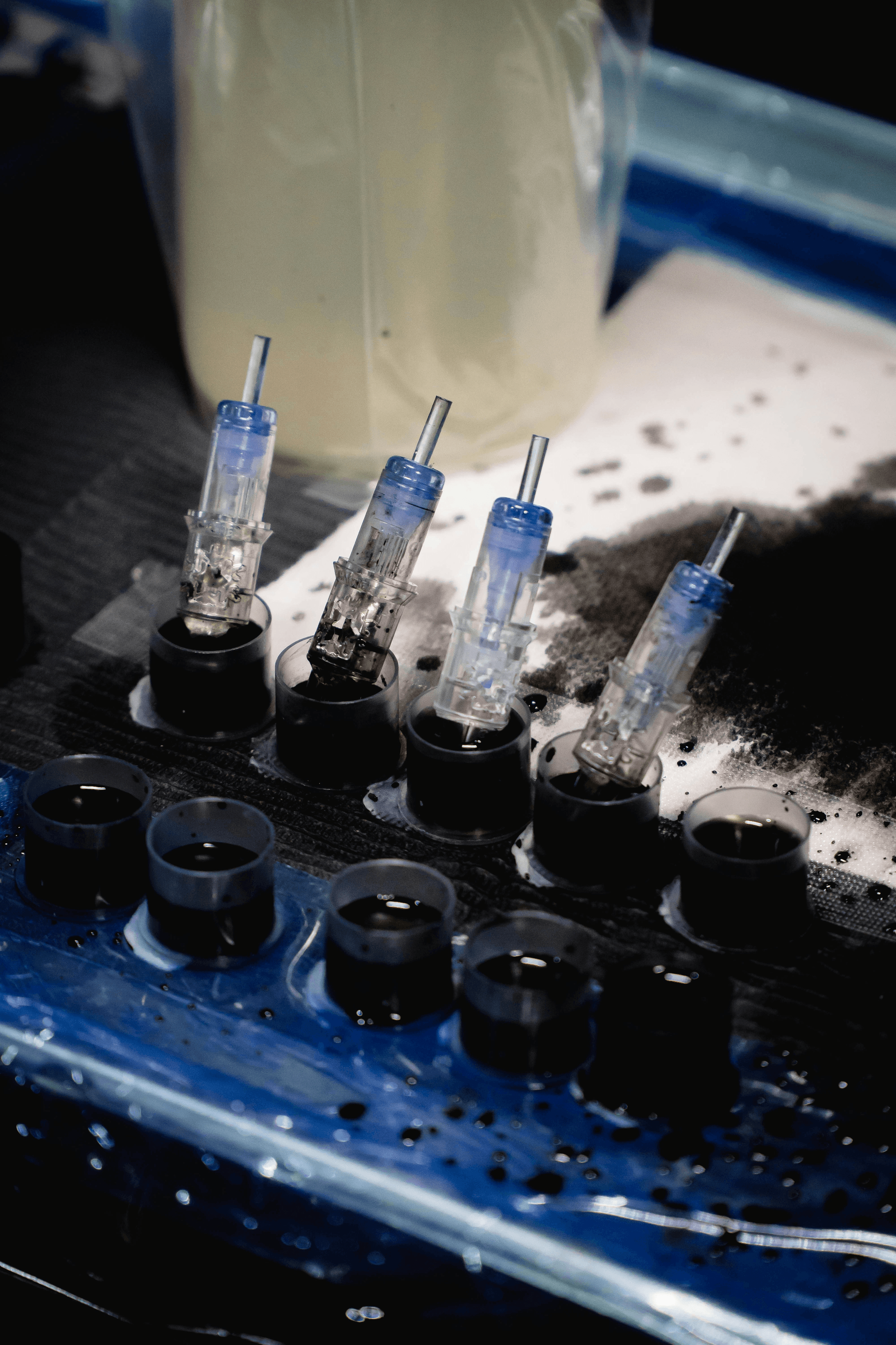 Liquid Penetrant Testing process revealing cracks in metal surfaces