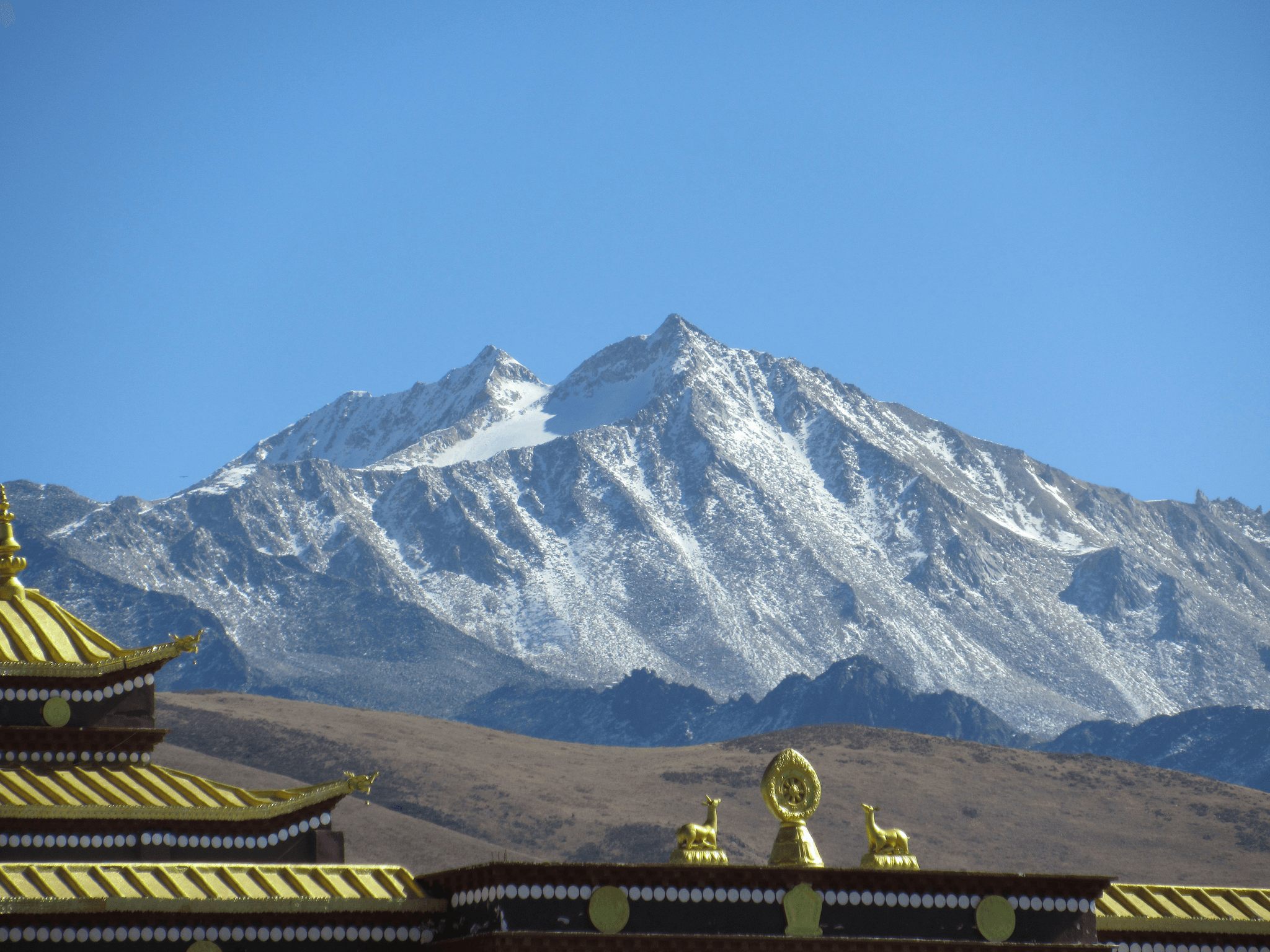 Where to Get Best View of Mt. Everest in Tibet - Sunrise over Snow-Capped Mountains