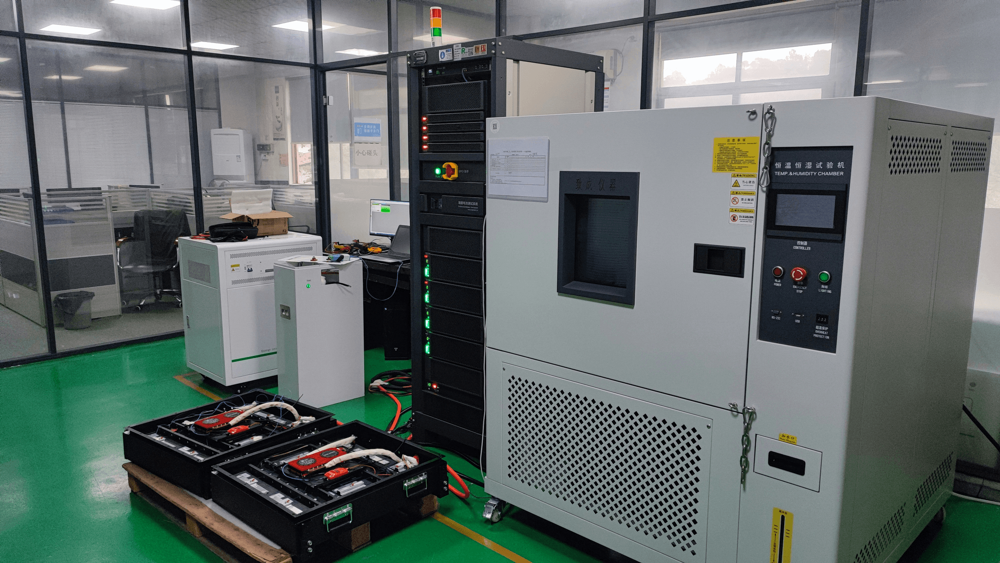 test electronic components in extreme environmental conditions