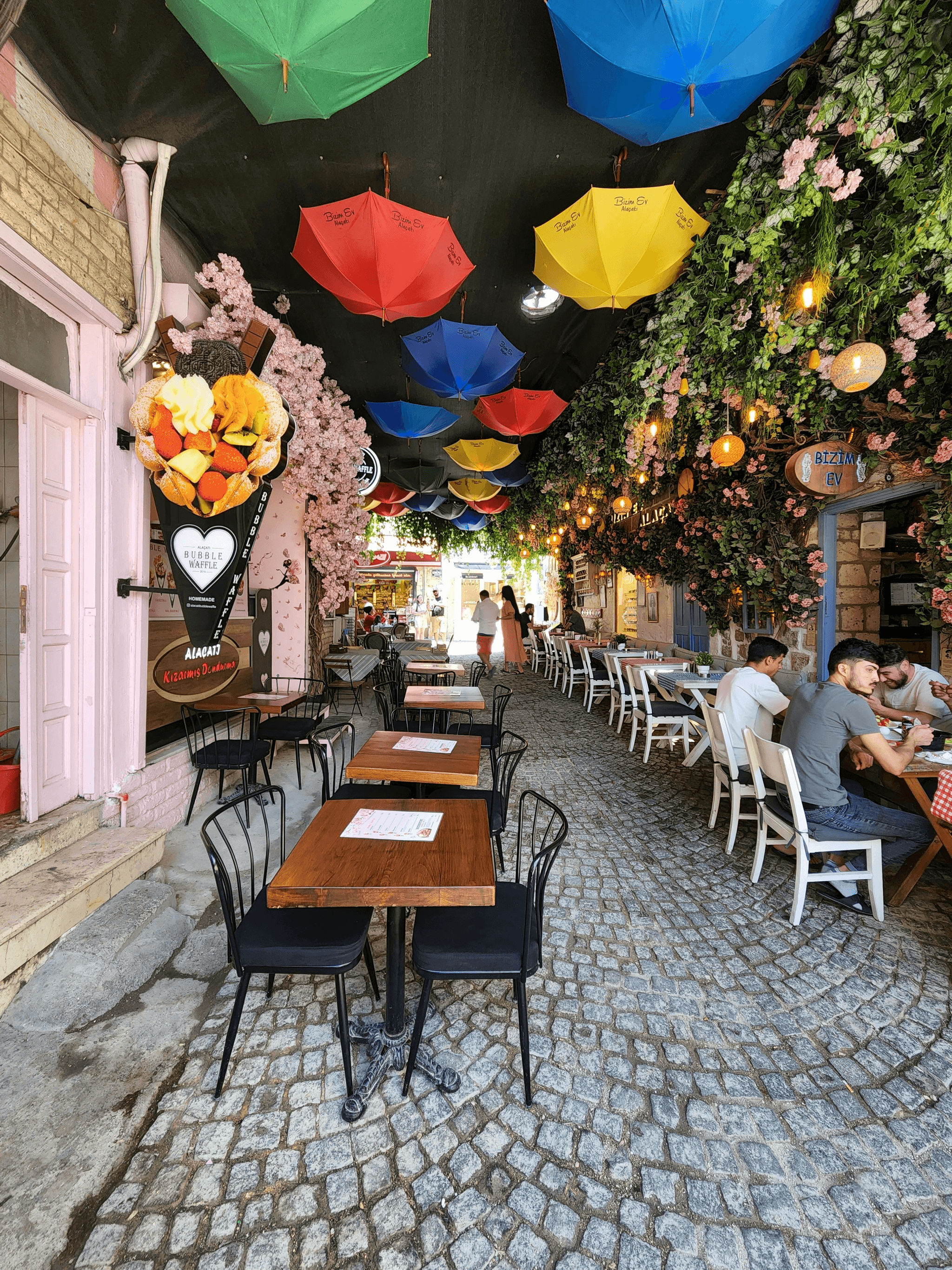 café en conteneur offrant une expérience culinaire unique